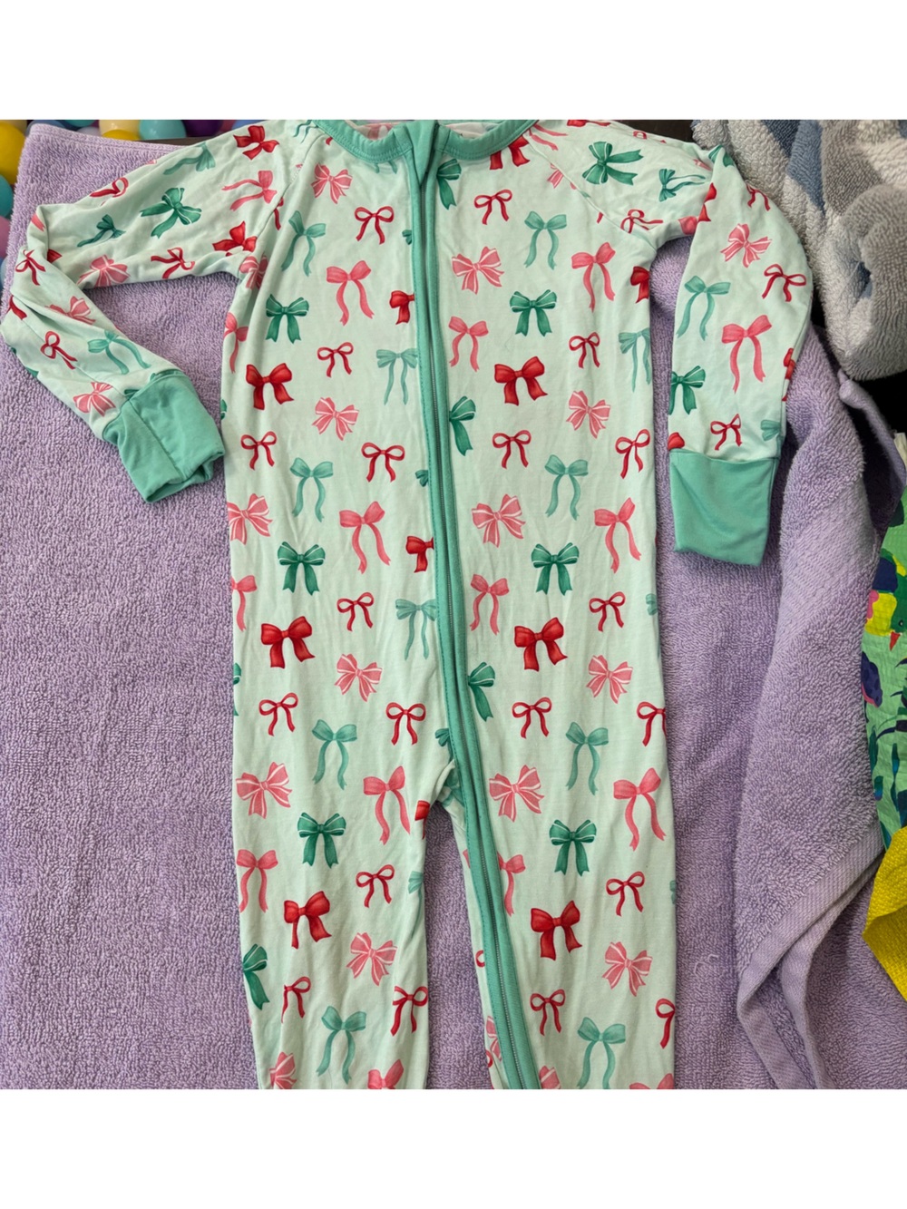 Holiday bows zip pajama